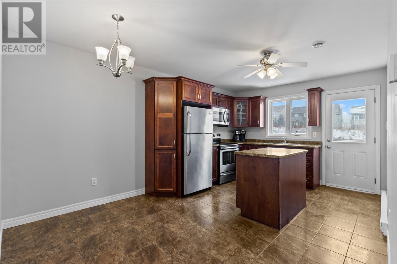 111 Ladysmith Drive, St. John's, Newfoundland & Labrador  A1B 0L4 - Photo 6 - 1294155