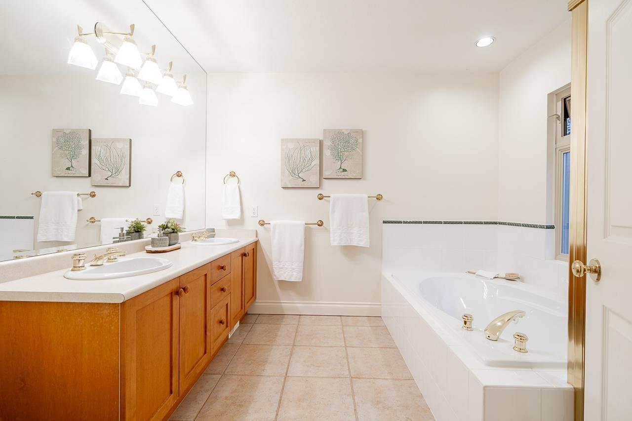 12570 18 Avenue, Surrey, British Columbia V4A 1V7 - Photo 27 - R3084503