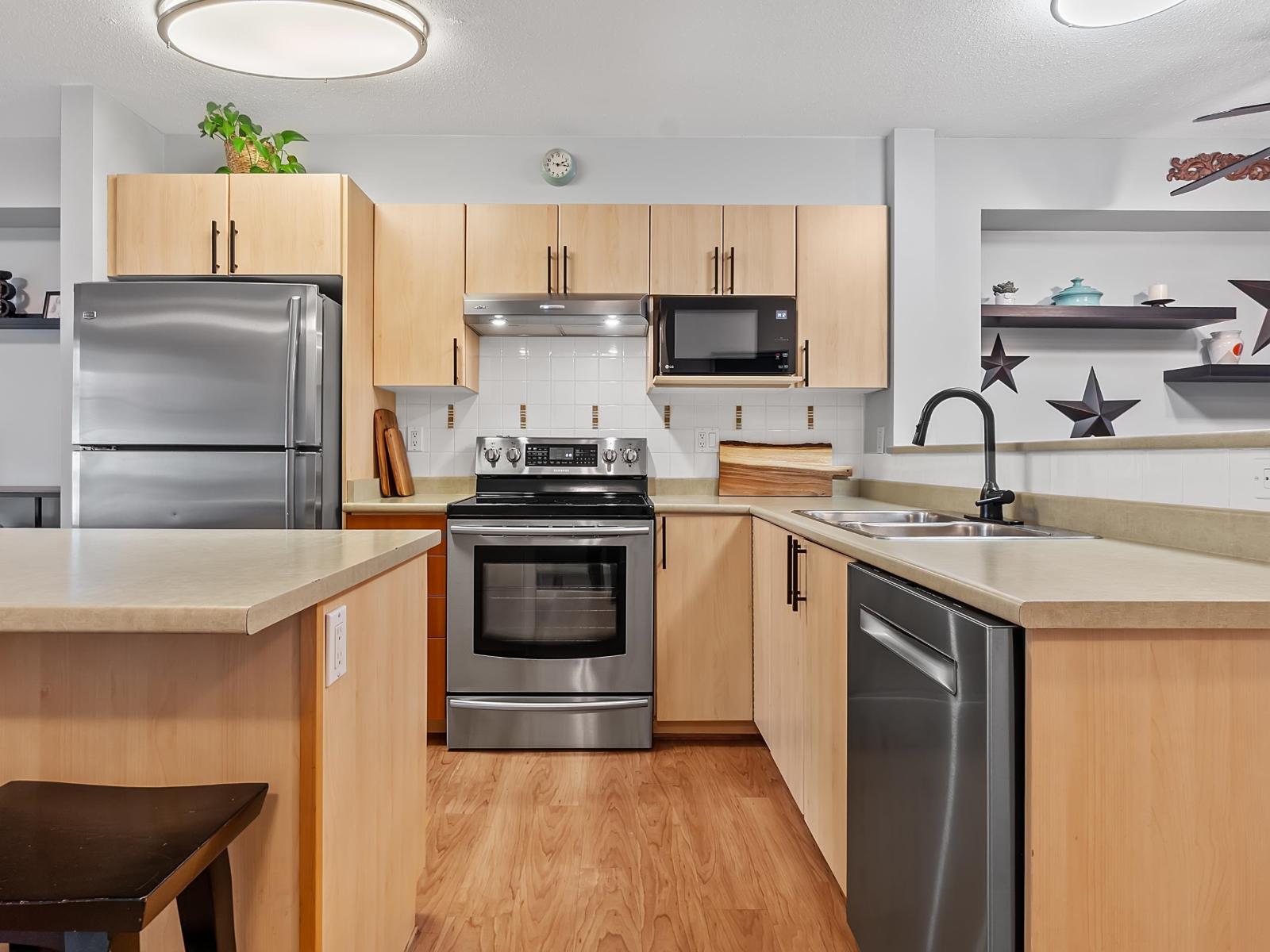 10 6651 203 Street, Langley, British Columbia V2Y 2Z2 - Photo 6 - R3084287