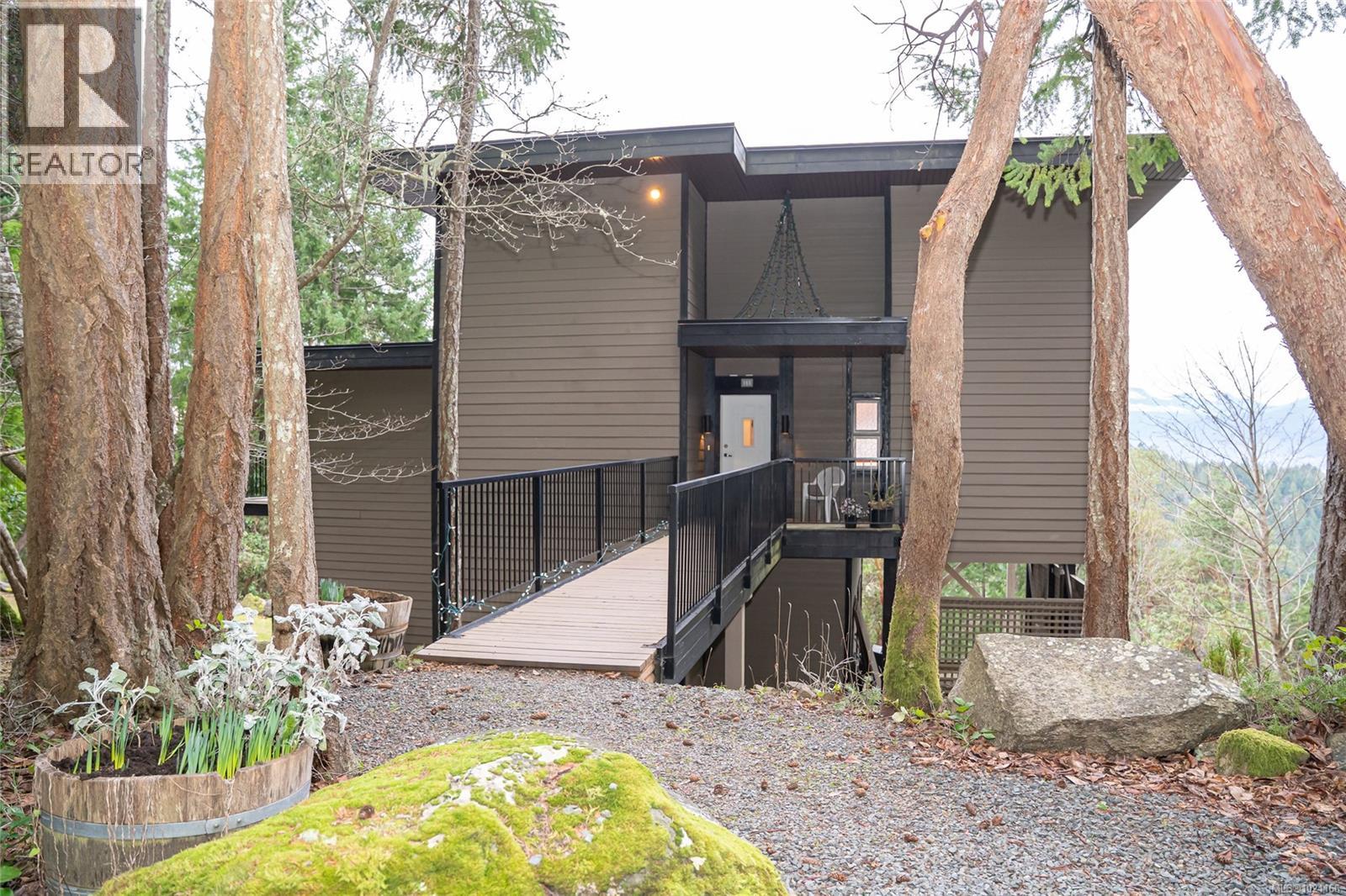 165 Pilkey Point Rd, Thetis Island, British Columbia