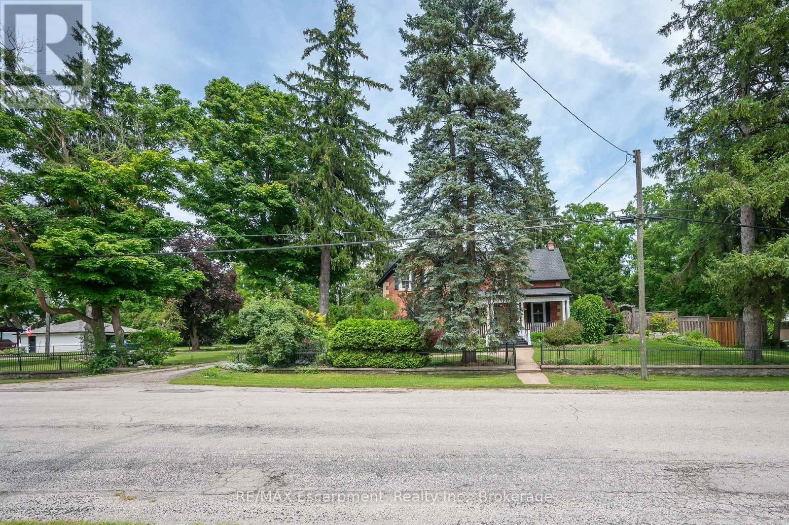 780 Old 8 Highway, Hamilton, Ontario  L0R 1X0 - Photo 2 - X12739640