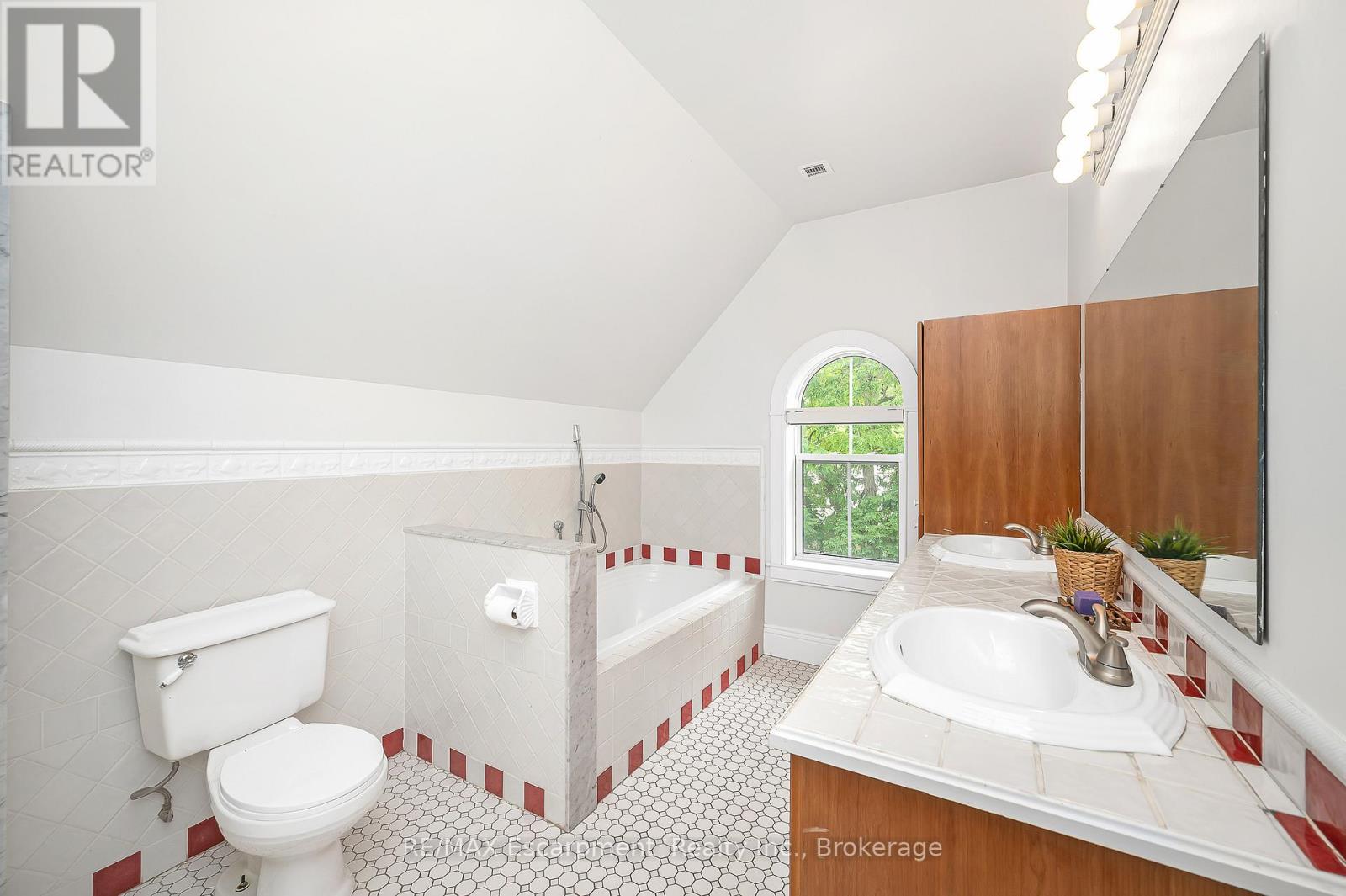 780 Old 8 Highway, Hamilton, Ontario  L0R 1X0 - Photo 31 - X12739640