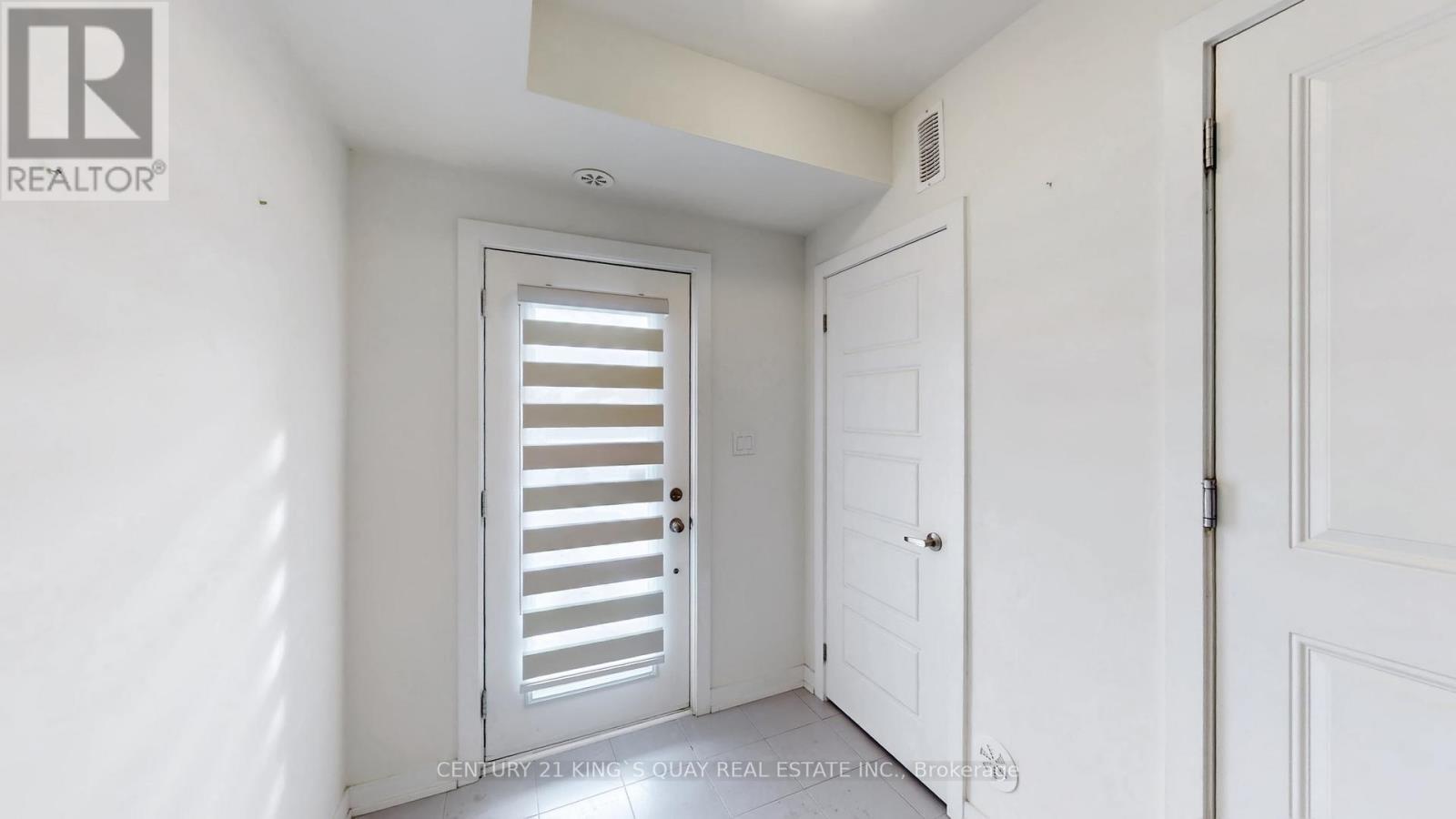 210 - 250 Finch Avenue, Pickering, Ontario  L1V 0G6 - Photo 3 - E12718856