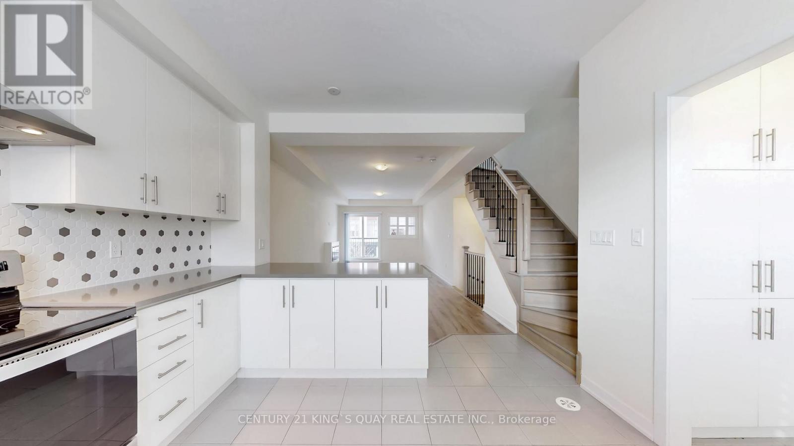 210 - 250 Finch Avenue, Pickering, Ontario  L1V 0G6 - Photo 8 - E12718856