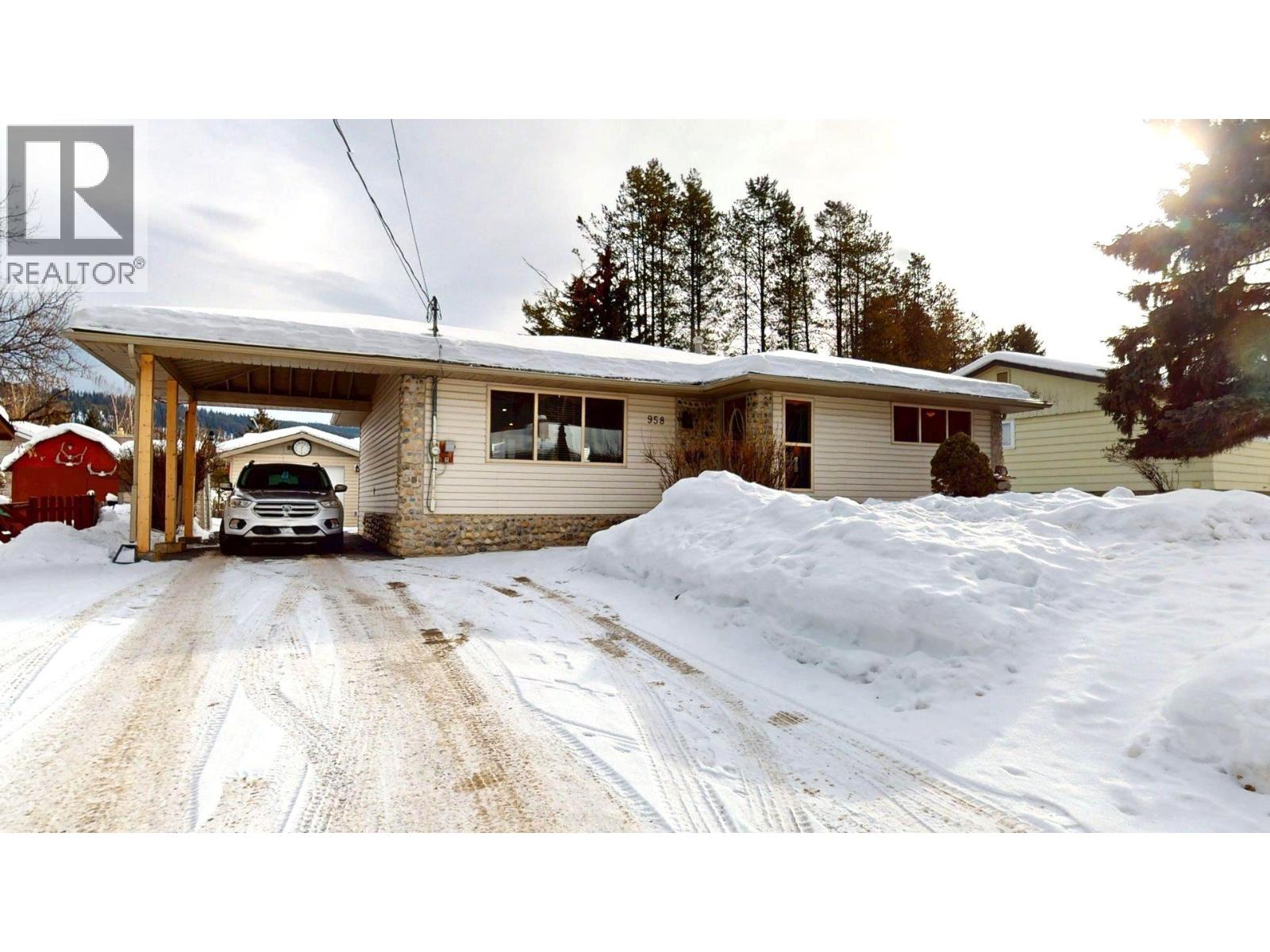 958 Galbraith Drive, Elkford, British Columbia