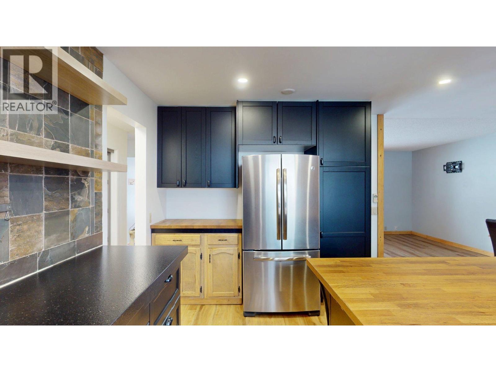 958 Galbraith Drive, Elkford, British Columbia  V0B 1H0 - Photo 13 - 10374242