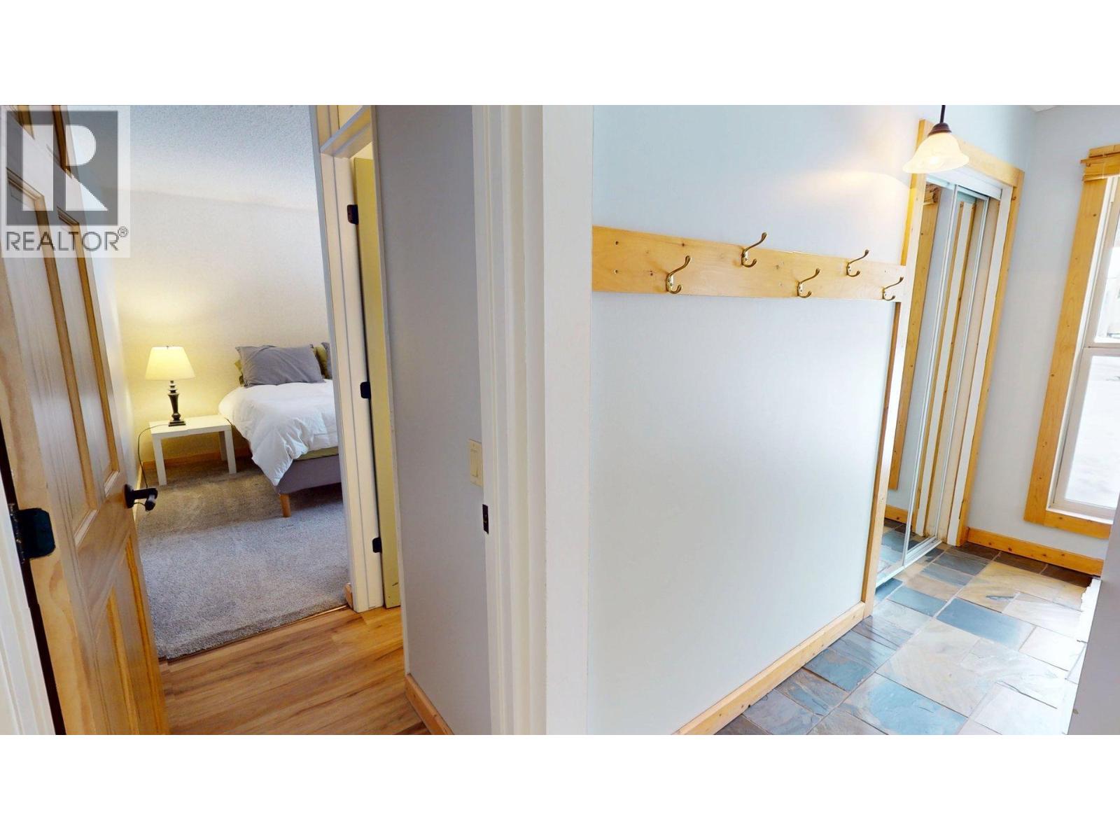 958 Galbraith Drive, Elkford, British Columbia  V0B 1H0 - Photo 24 - 10374242