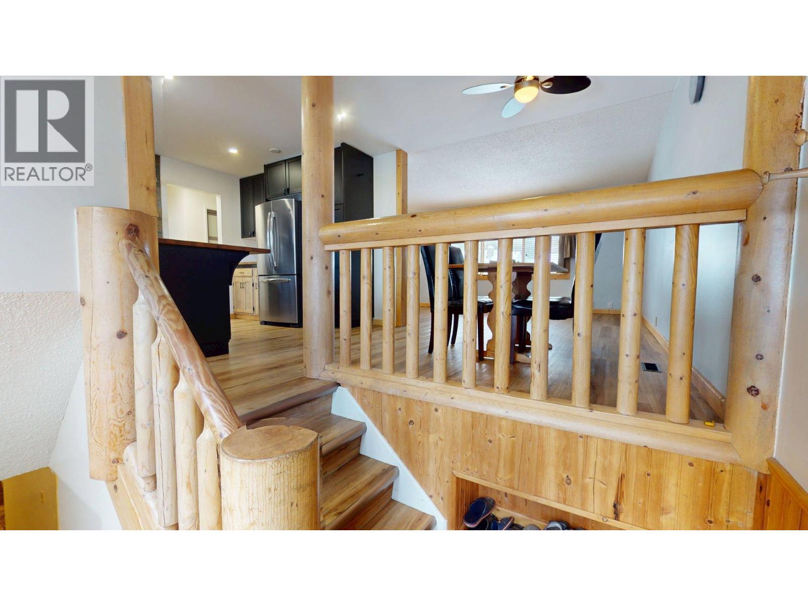 958 Galbraith Drive, Elkford, British Columbia  V0B 1H0 - Photo 30 - 10374242