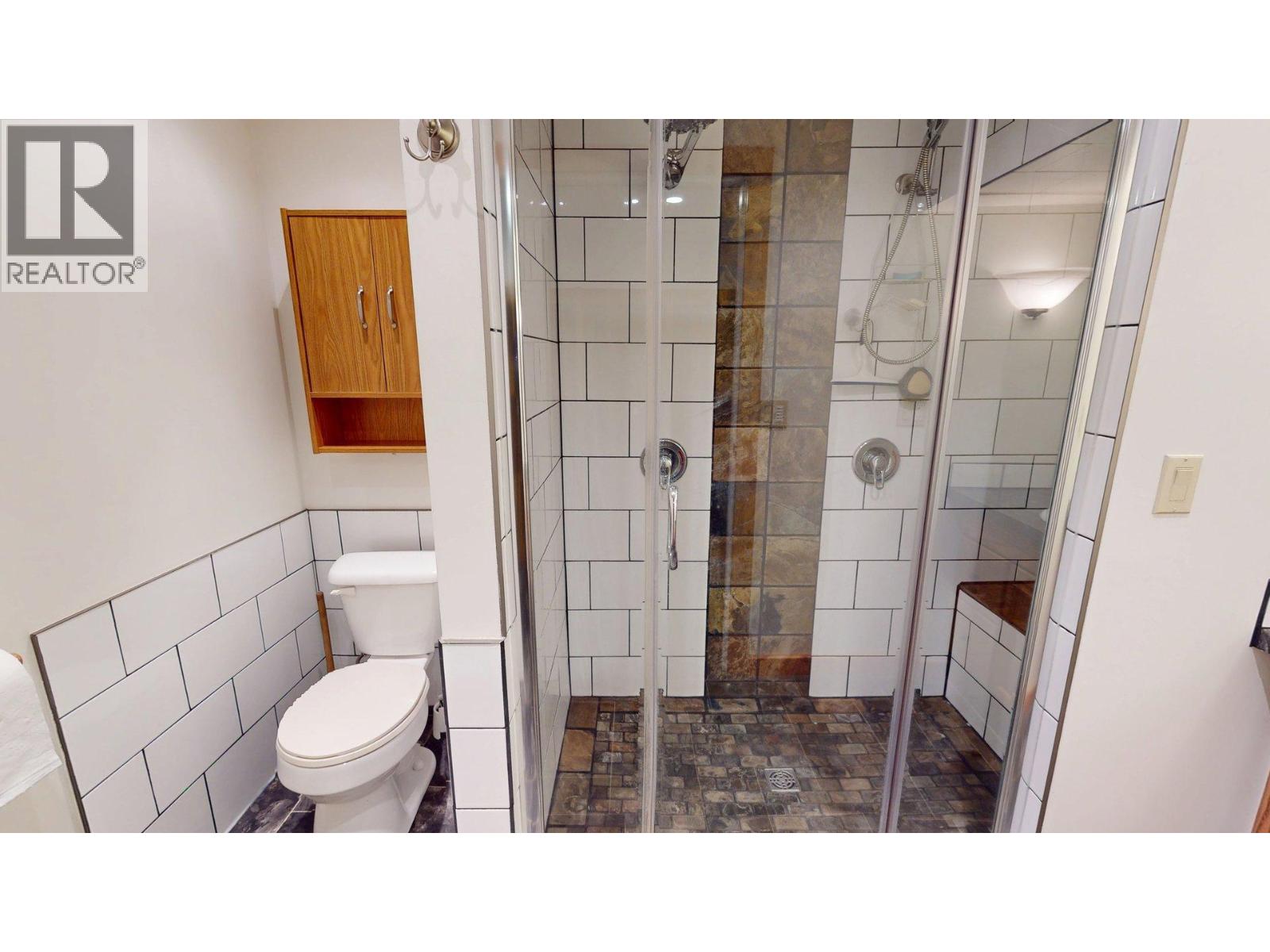 958 Galbraith Drive, Elkford, British Columbia  V0B 1H0 - Photo 34 - 10374242