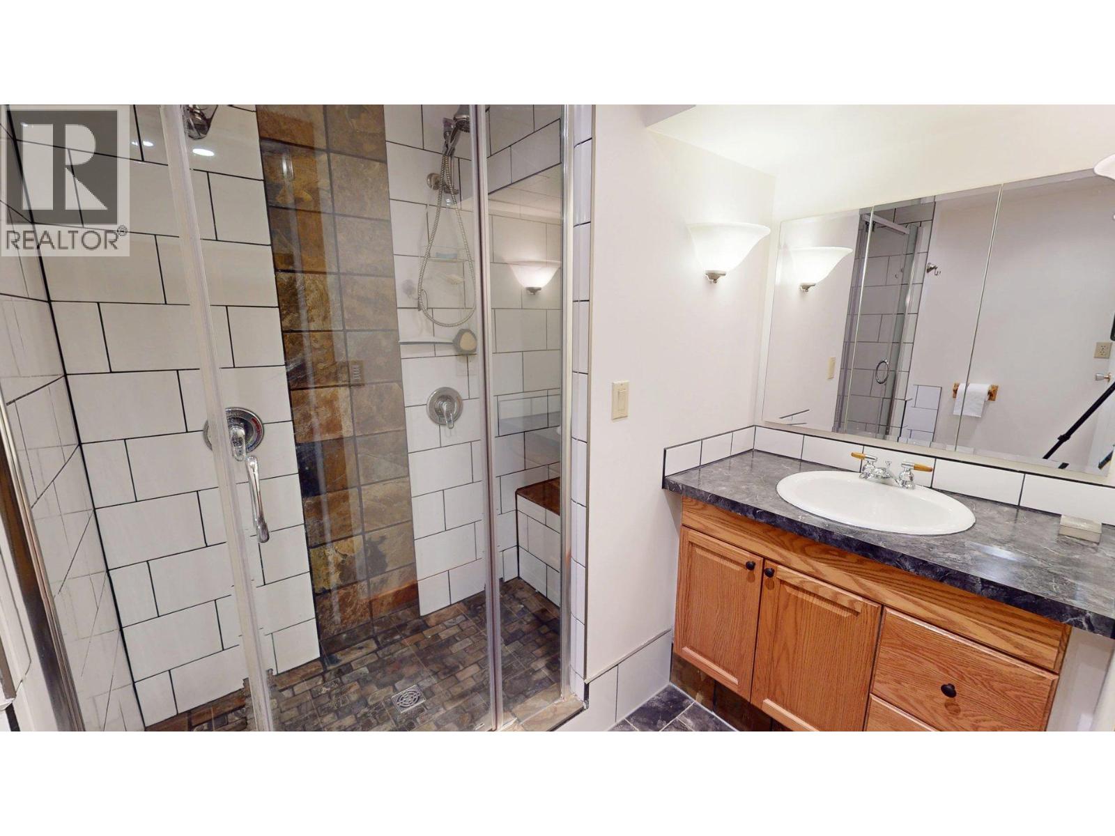 958 Galbraith Drive, Elkford, British Columbia  V0B 1H0 - Photo 35 - 10374242