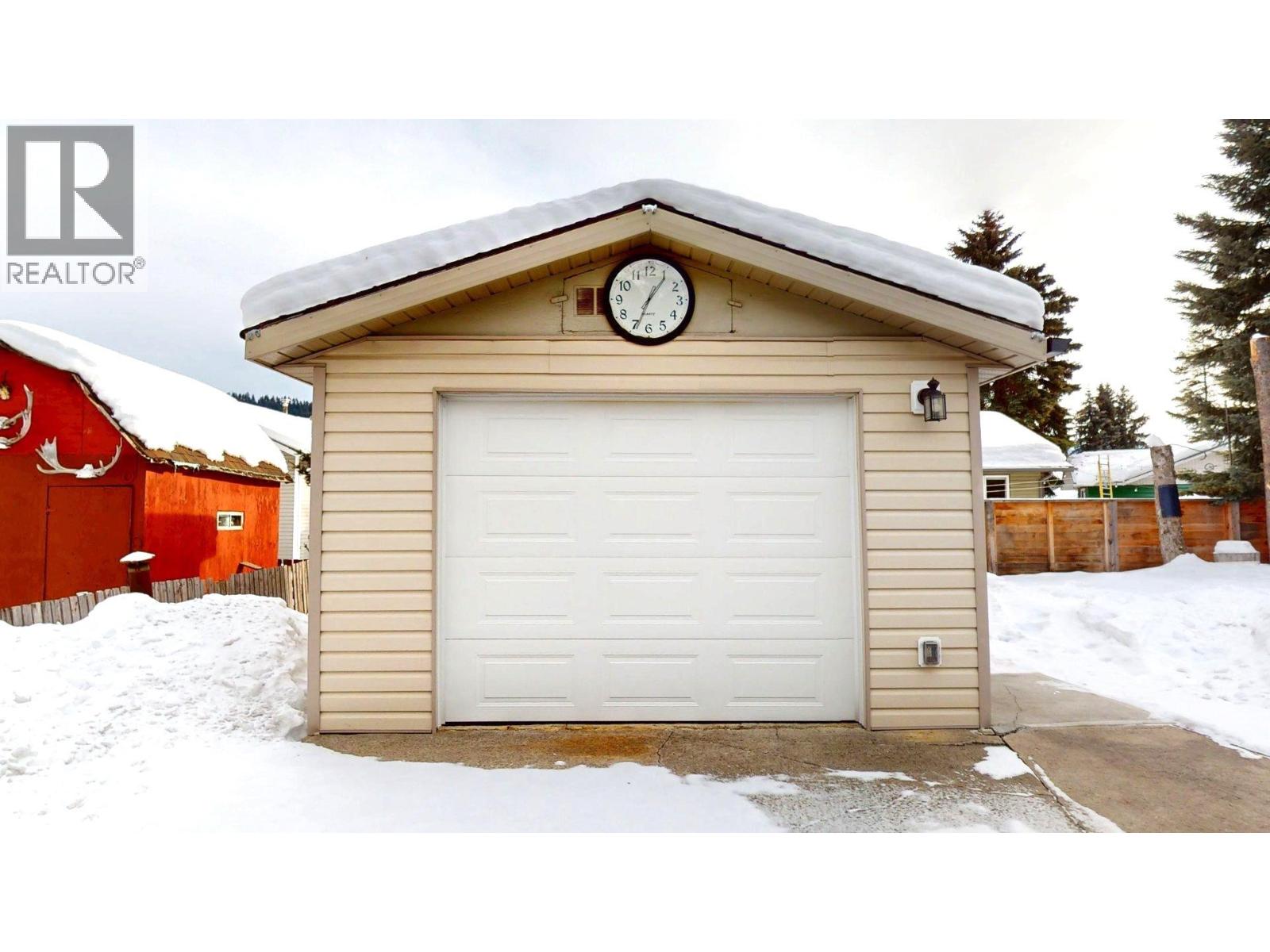 958 Galbraith Drive, Elkford, British Columbia  V0B 1H0 - Photo 51 - 10374242