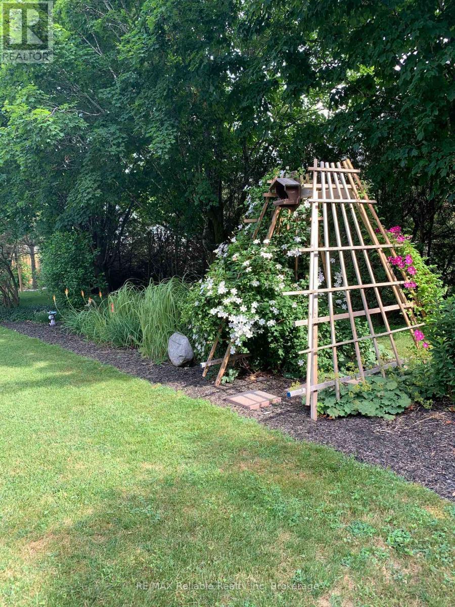 244 Elizabeth Street, Central Huron, Ontario  N0M 2H0 - Photo 18 - X12739700