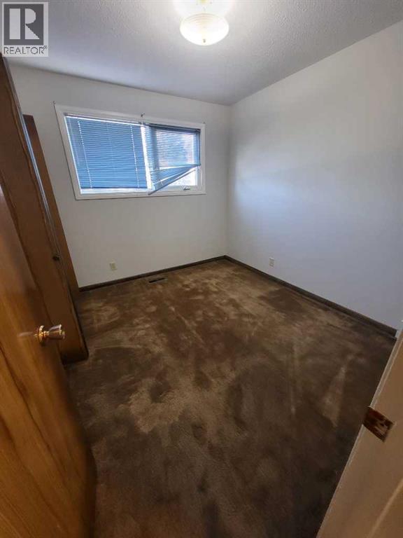 1714 St Andrew Road N, Lethbridge, Alberta  T1H 4L8 - Photo 3 - A2276559