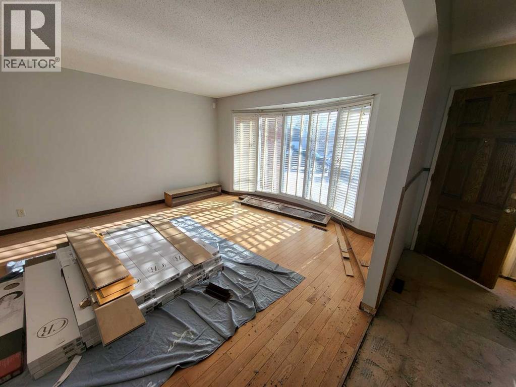 1714 St Andrew Road N, Lethbridge, Alberta  T1H 4L8 - Photo 4 - A2276559