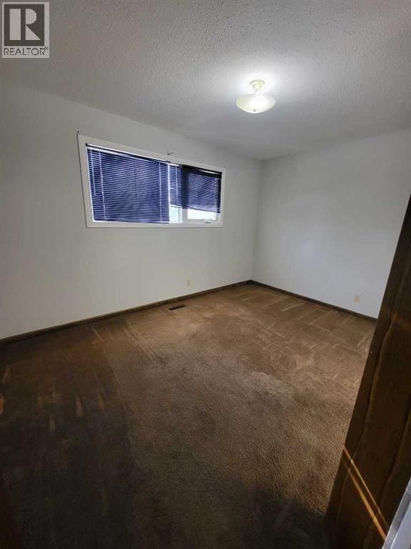 1714 St Andrew Road N, Lethbridge, Alberta  T1H 4L8 - Photo 2 - A2276559