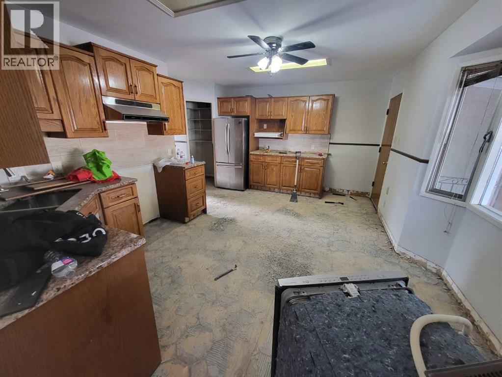 1714 St Andrew Road N, Lethbridge, Alberta  T1H 4L8 - Photo 7 - A2276559