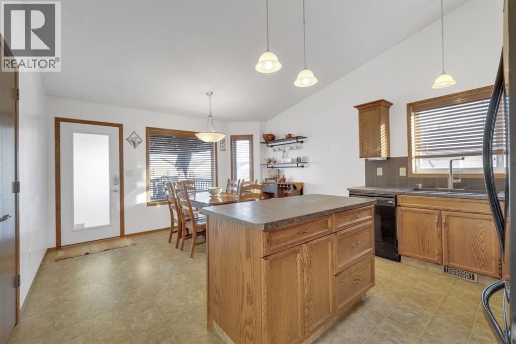 10 Wilkinson Circle, Sylvan Lake, Alberta  T4S 2N7 - Photo 8 - A2276343