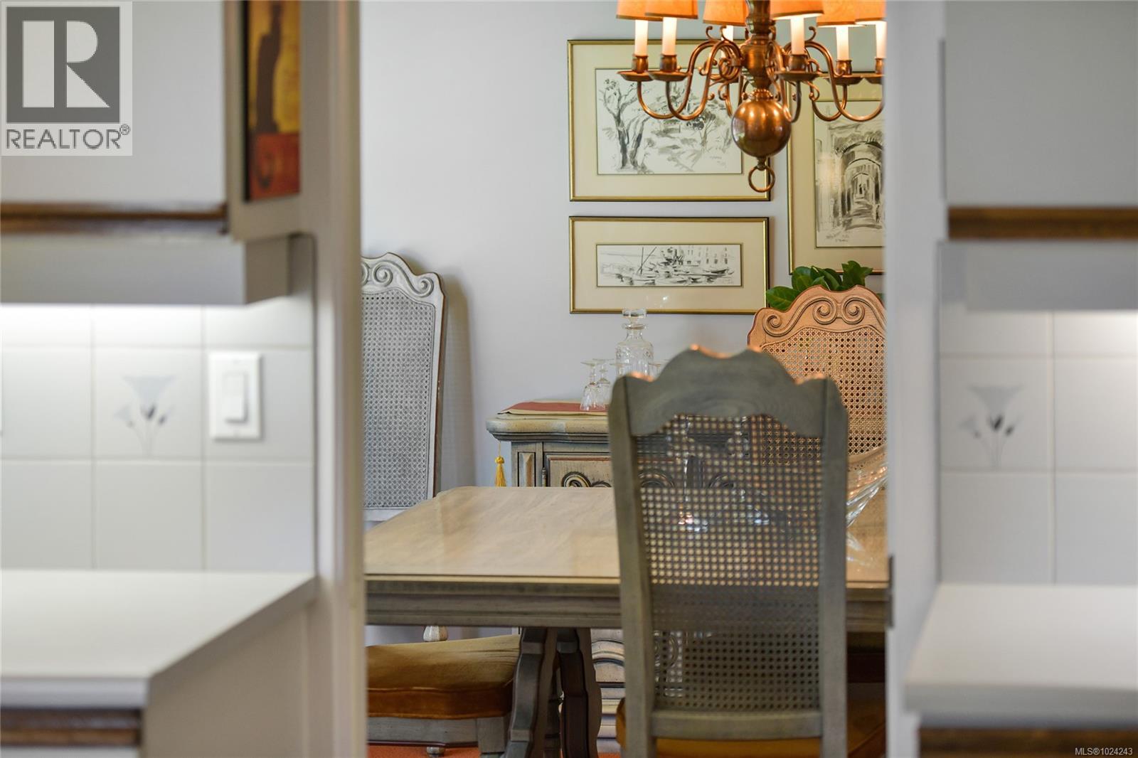 4911 Sea Ridge Dr, Saanich, British Columbia  V8Y 2B5 - Photo 15 - 1024243