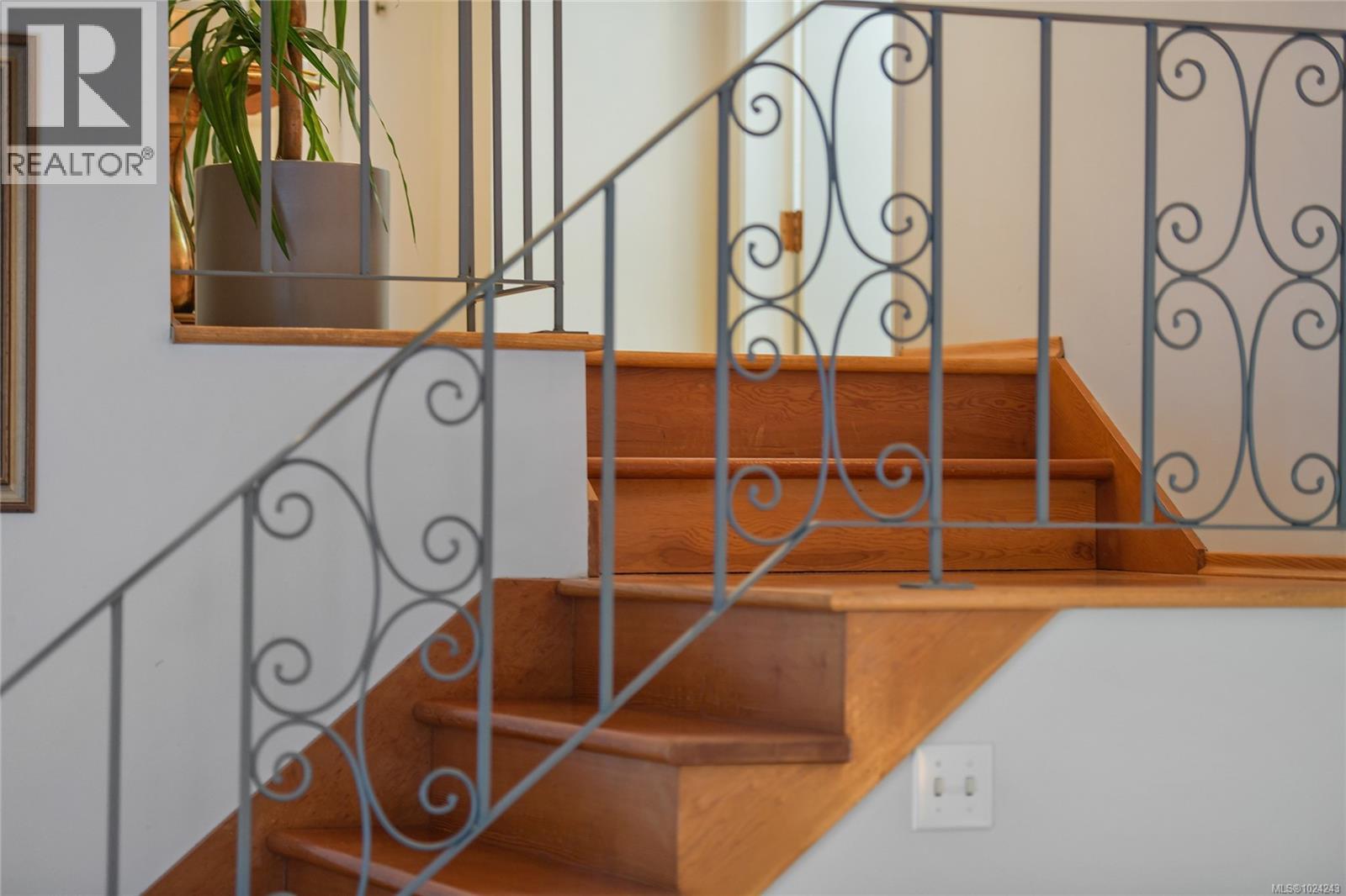 4911 Sea Ridge Dr, Saanich, British Columbia  V8Y 2B5 - Photo 35 - 1024243