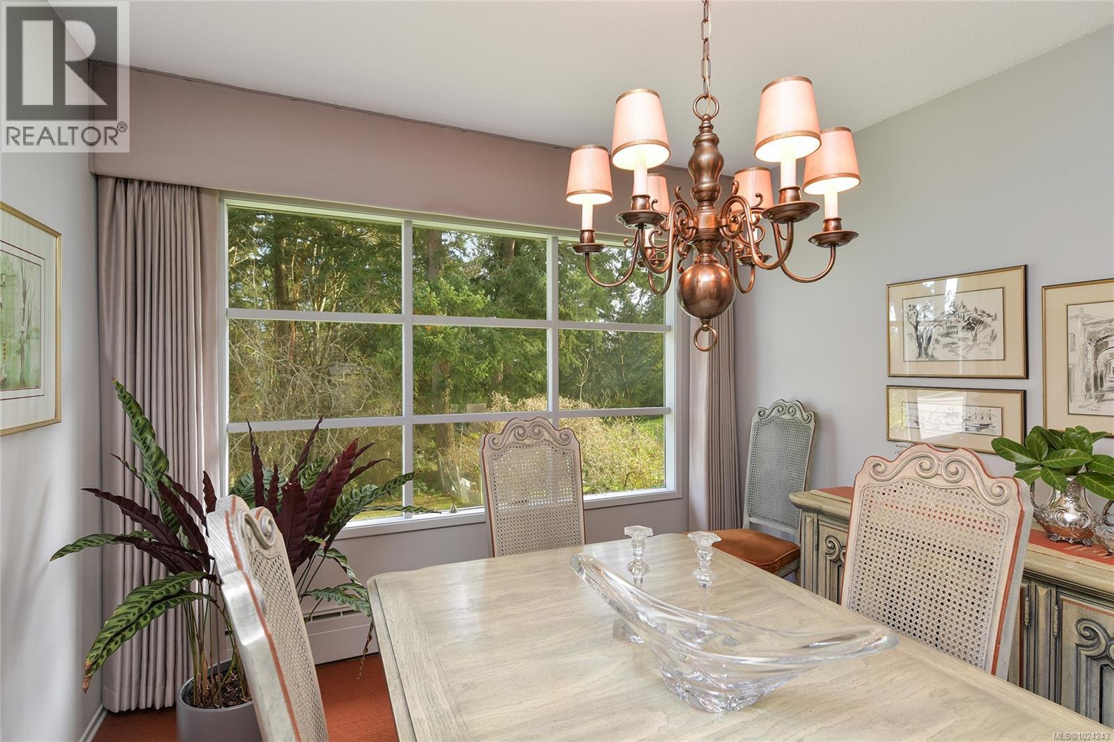 4911 Sea Ridge Dr, Saanich, British Columbia  V8Y 2B5 - Photo 14 - 1024243