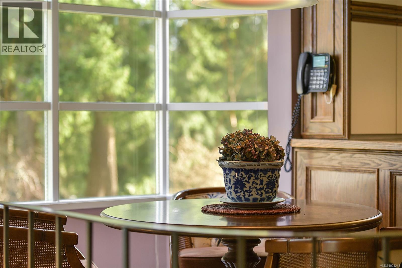 4911 Sea Ridge Dr, Saanich, British Columbia  V8Y 2B5 - Photo 23 - 1024243