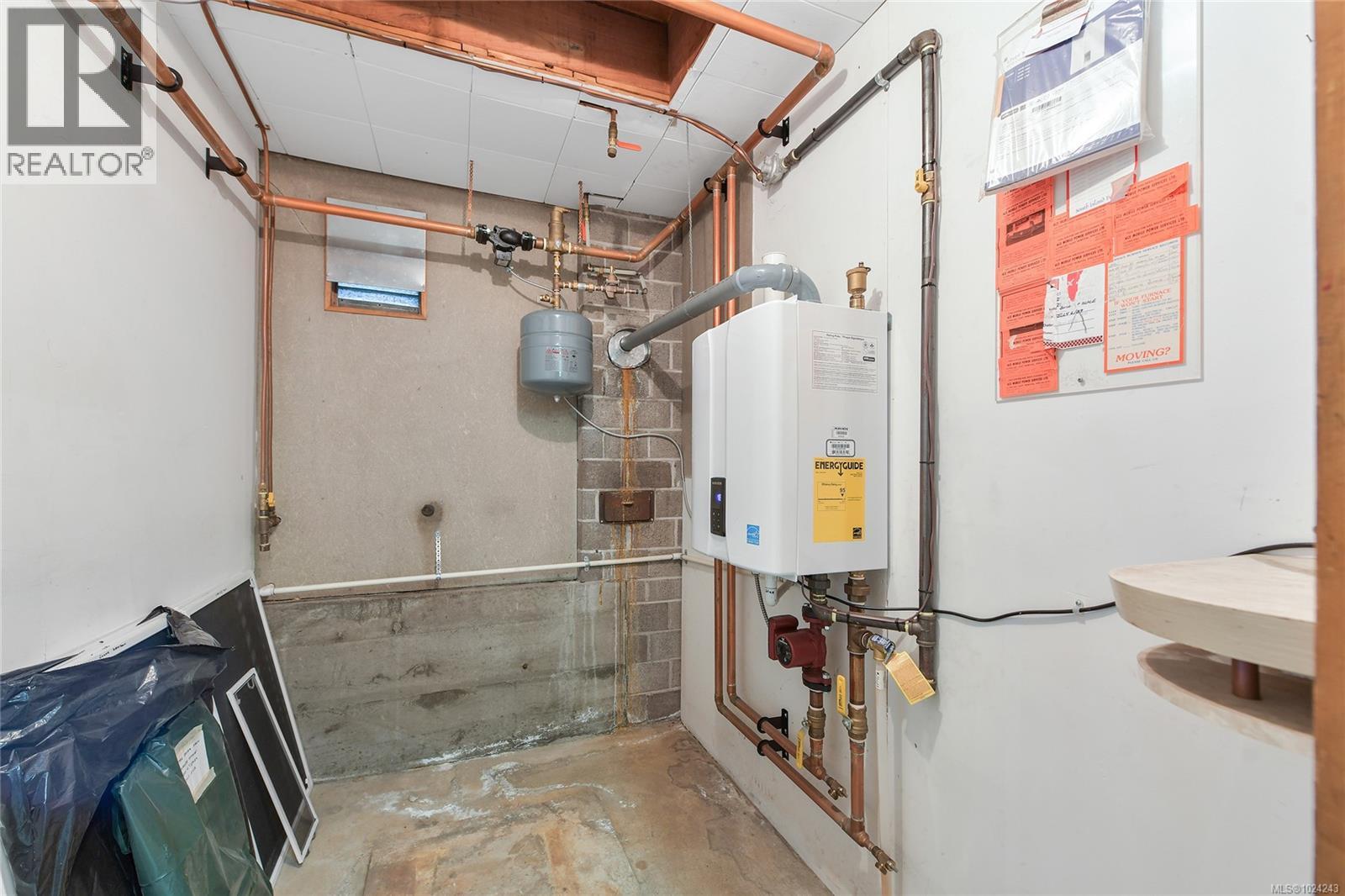 4911 Sea Ridge Dr, Saanich, British Columbia  V8Y 2B5 - Photo 55 - 1024243