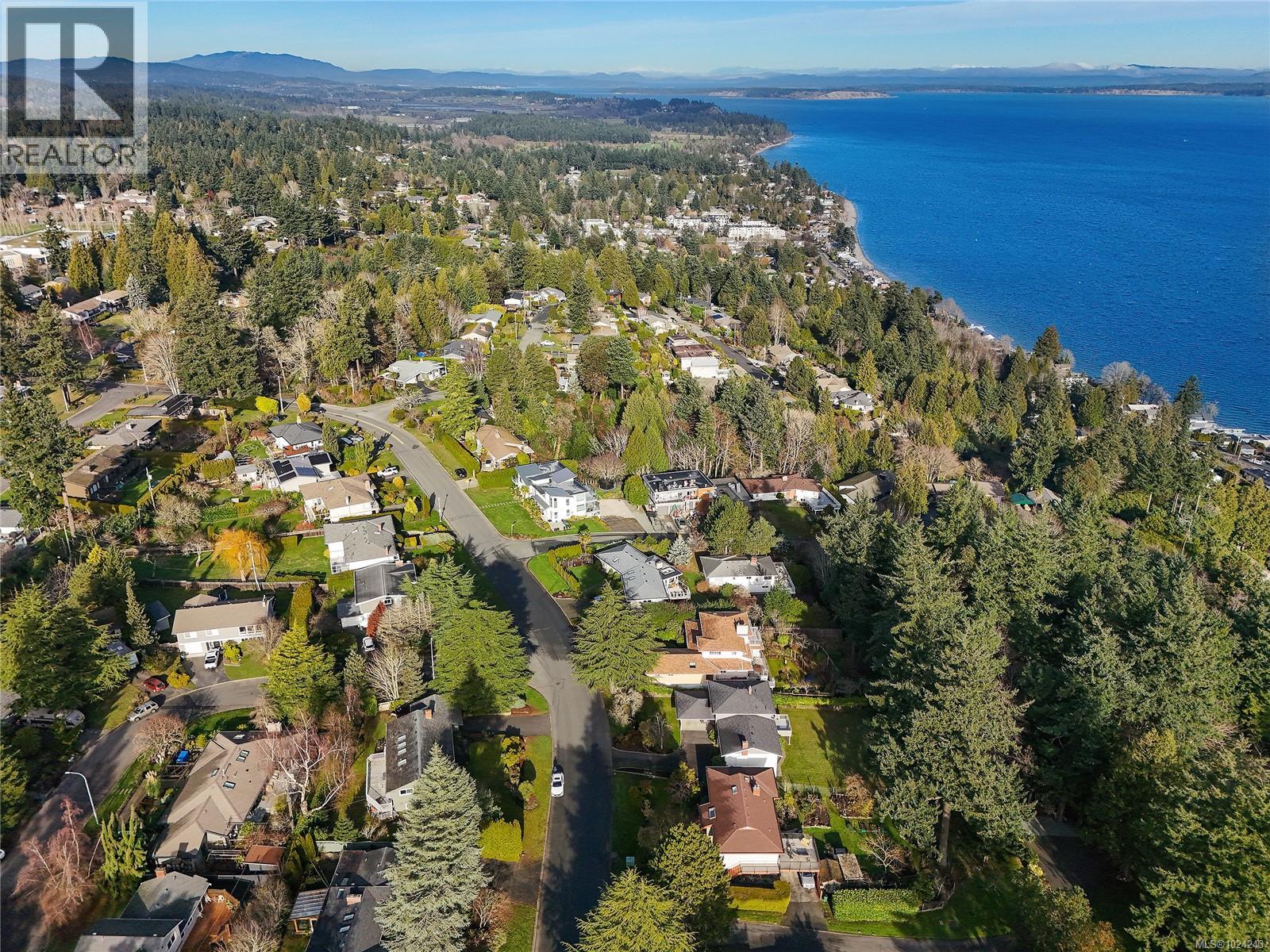 4911 Sea Ridge Dr, Saanich, British Columbia  V8Y 2B5 - Photo 65 - 1024243