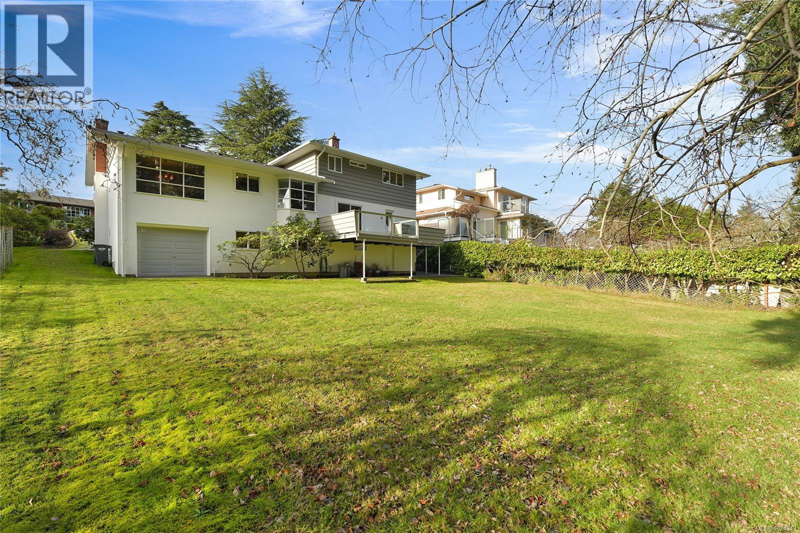 4911 Sea Ridge Dr, Saanich, British Columbia  V8Y 2B5 - Photo 77 - 1024243