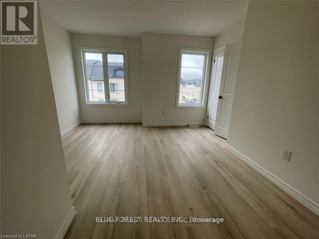 28 - 2545 Meadowlands Way, London North, Ontario  N6G 5L8 - Photo 8 - X12739658