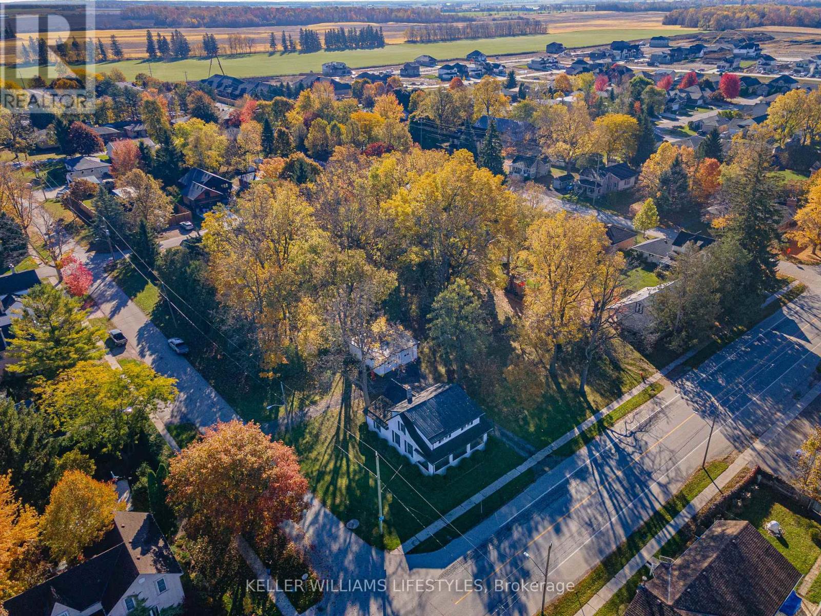 136 Queen Street, North Middlesex, Ontario  N0M 1A0 - Photo 39 - X12739664