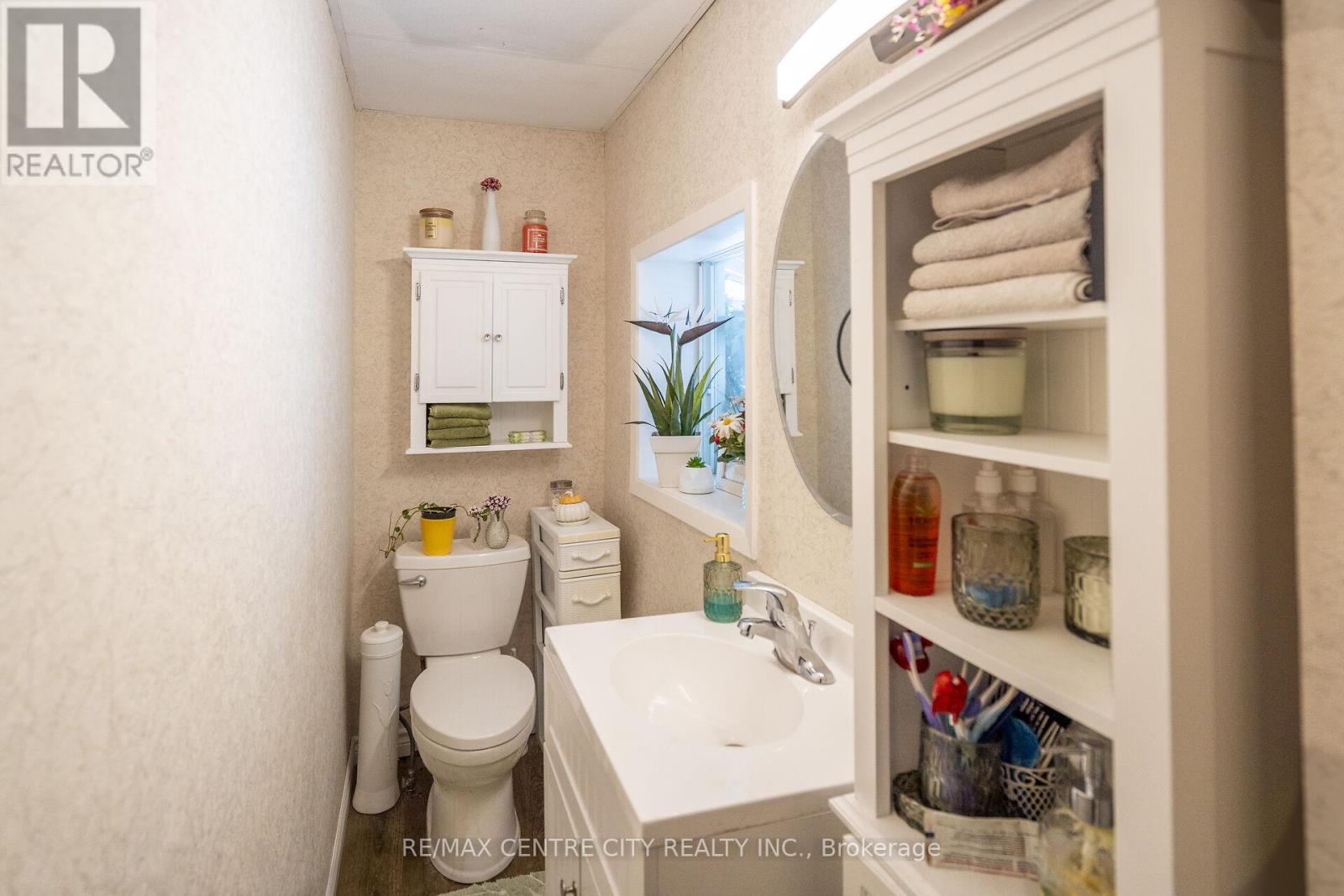 413 Ellis Avenue, Brant, Ontario  N3R 0B8 - Photo 8 - X12739668