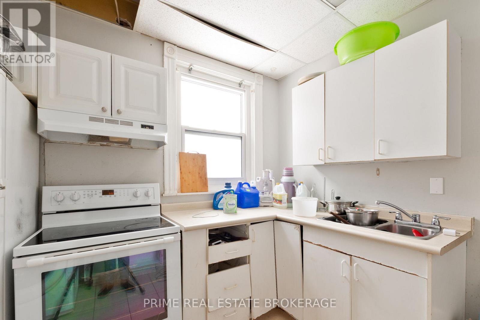 142 John Street, London East, Ontario  N6A 1N8 - Photo 6 - X12739732