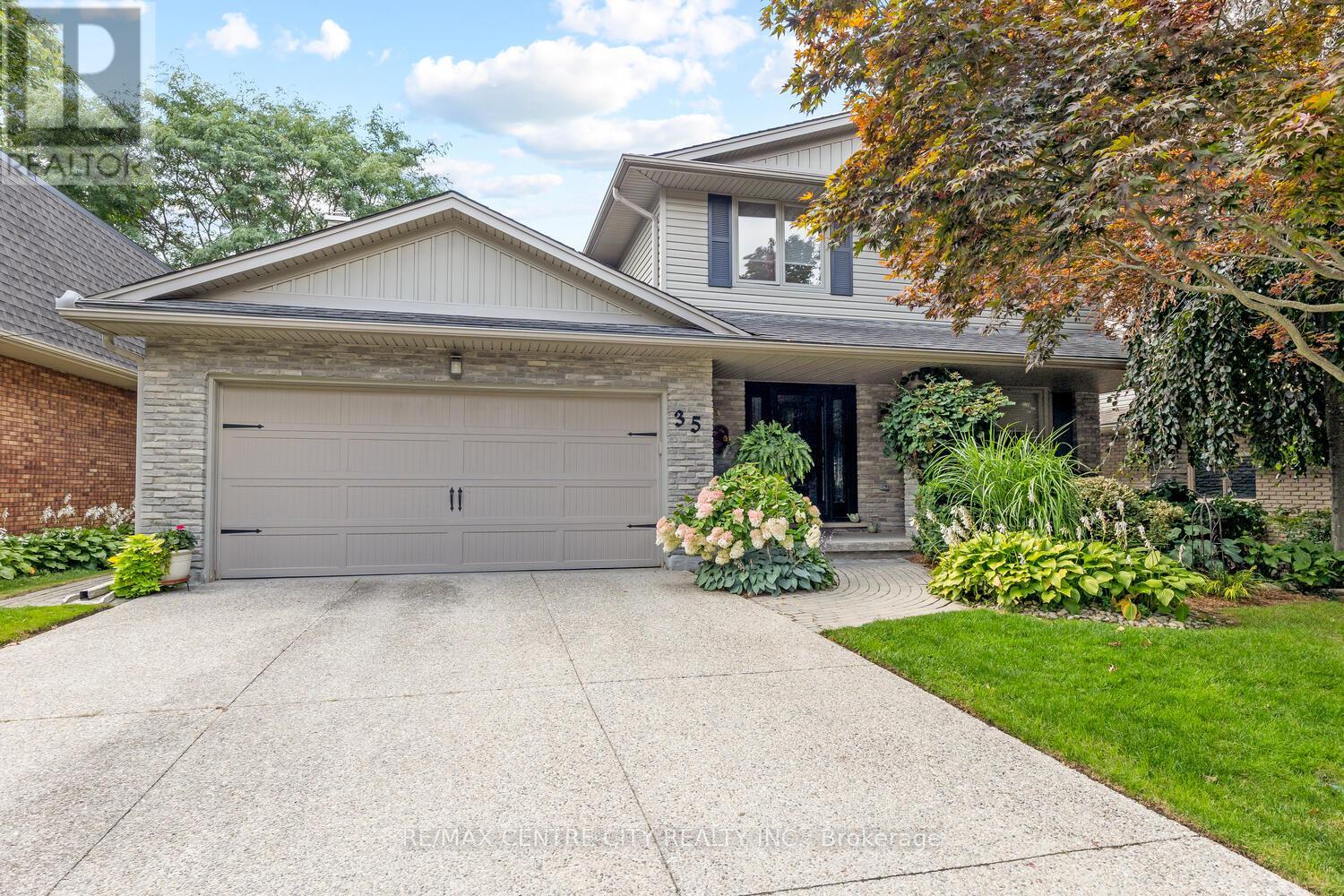 35 PINEGROVE CRESCENT, London South, Ontario