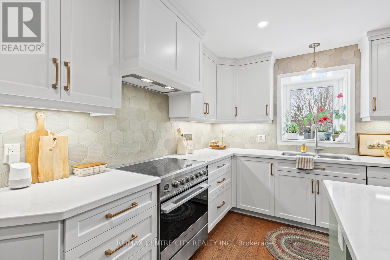 35 Pinegrove Crescent, London South, Ontario  N6J 3Y8 - Photo 13 - X12739794