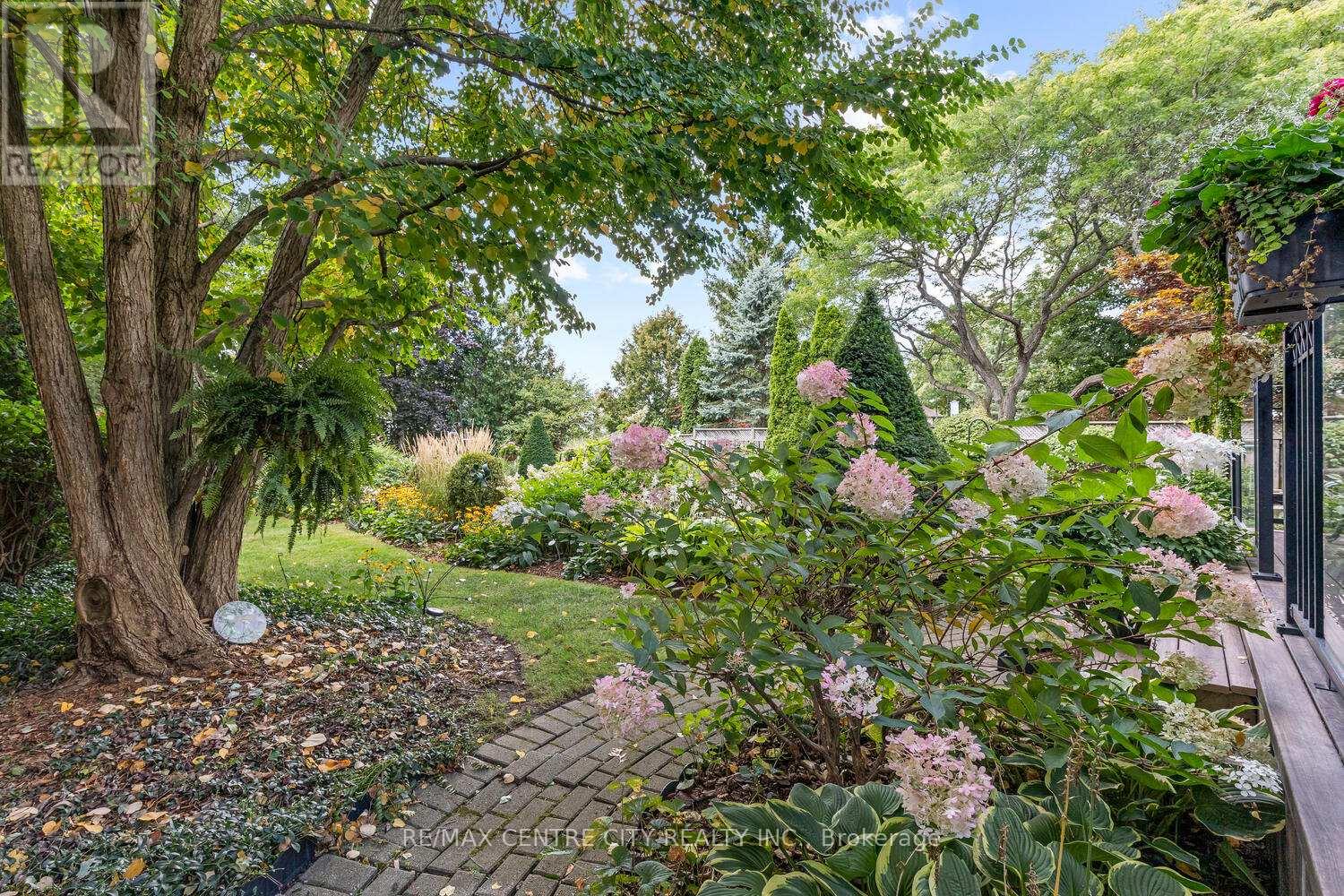 35 Pinegrove Crescent, London South, Ontario  N6J 3Y8 - Photo 39 - X12739794