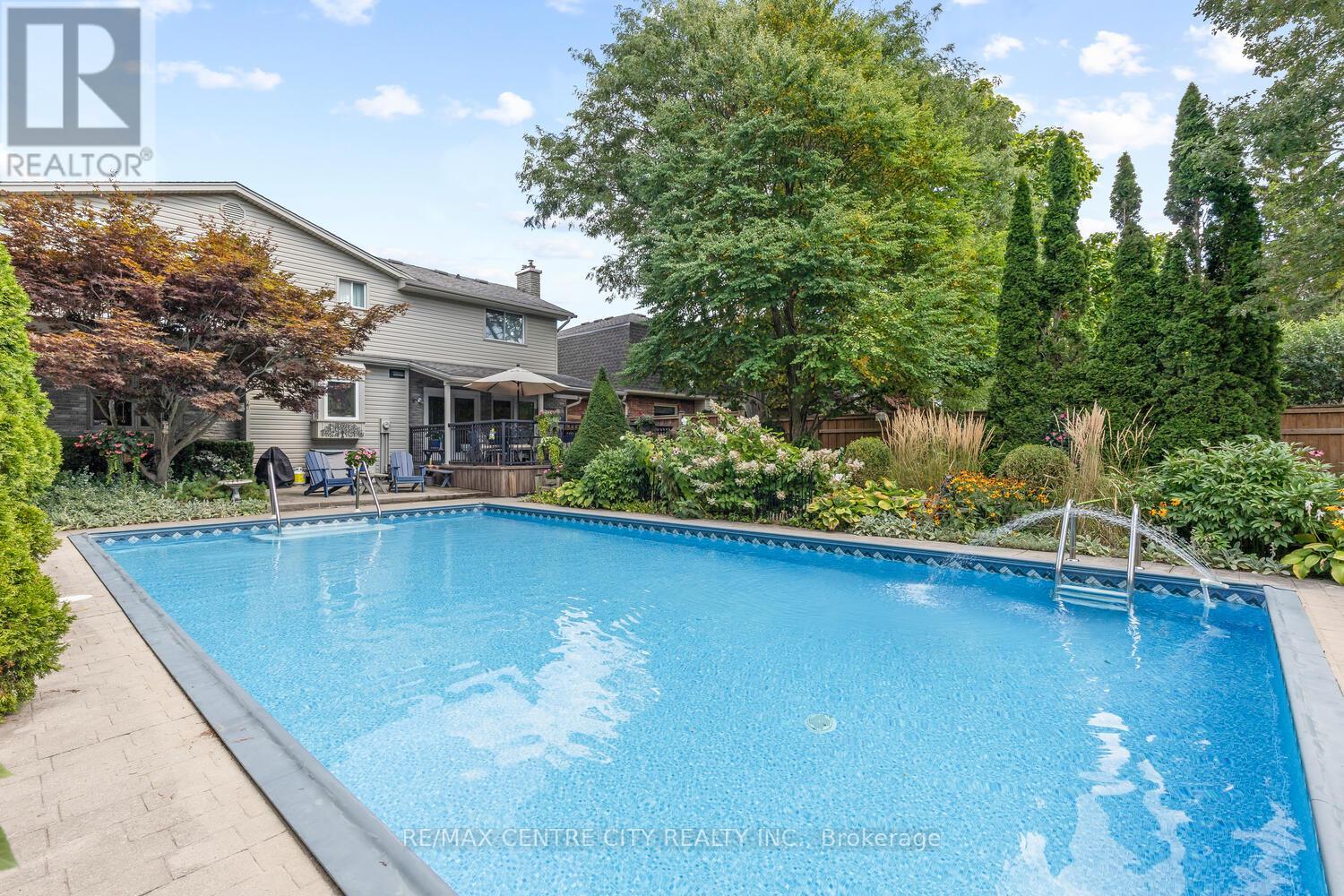 35 Pinegrove Crescent, London South, Ontario  N6J 3Y8 - Photo 45 - X12739794