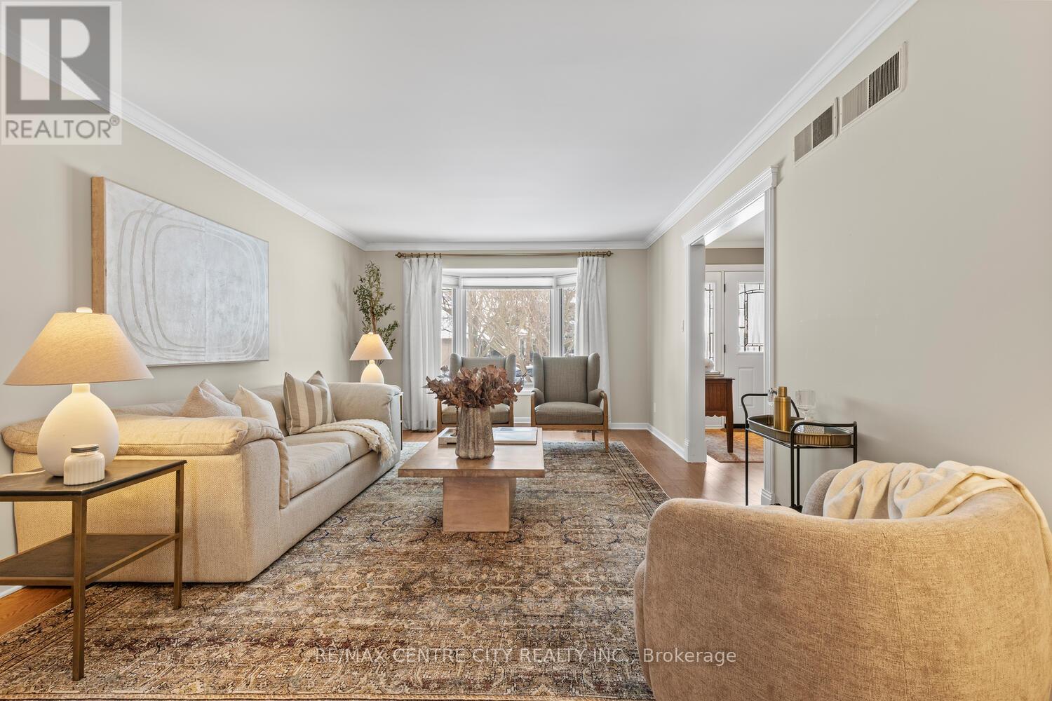 35 Pinegrove Crescent, London South, Ontario  N6J 3Y8 - Photo 7 - X12739794