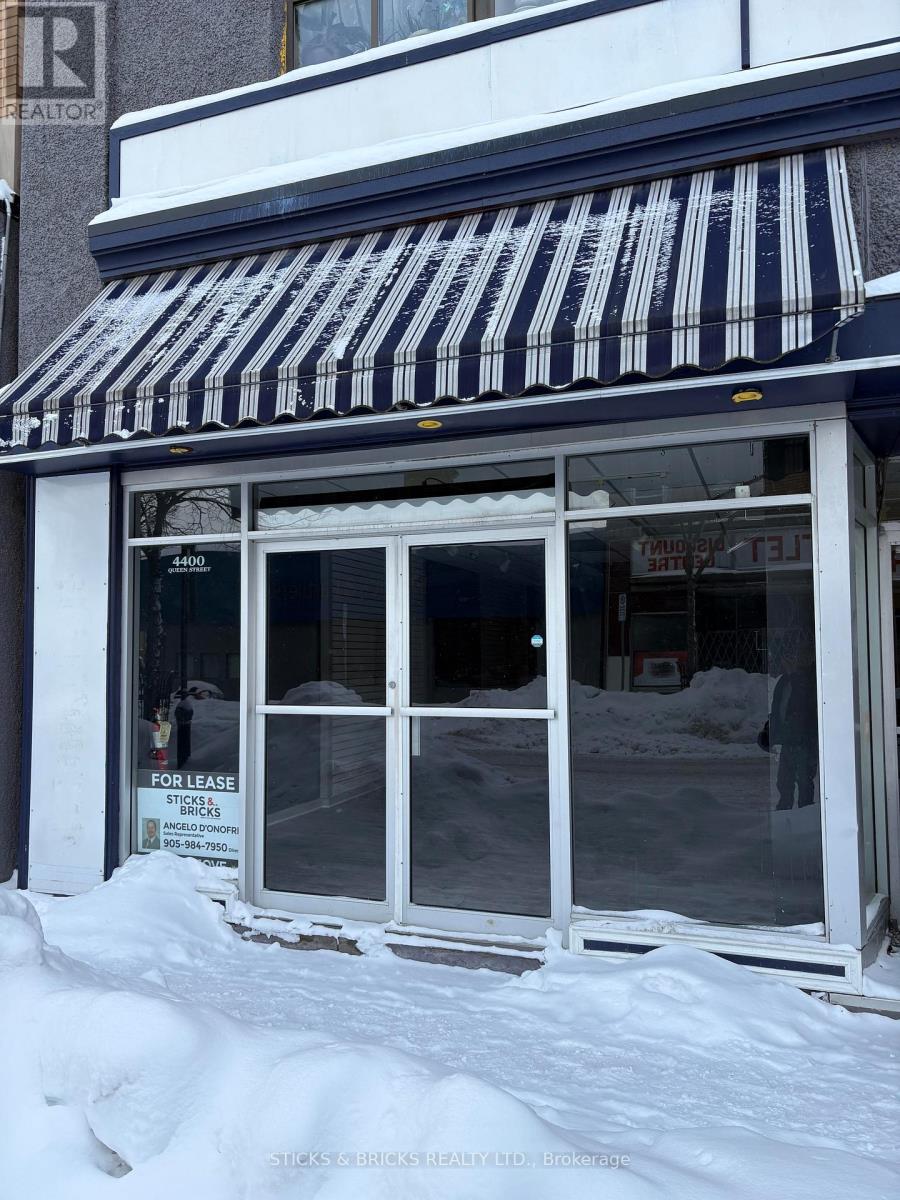 1 - 4400 Queen Street, Niagara Falls (Downtown), Ontario  L2E 2L3 - Photo 1 - X12649344