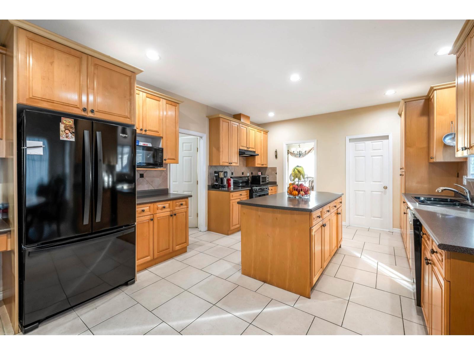 7452 Wiltshire Drive, Surrey, British Columbia V3S 2Y7 - Photo 10 - R3079373