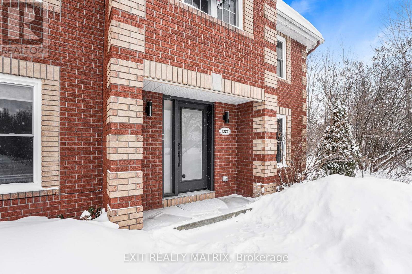 1322 Du Gouverneur Drive, Ottawa, Ontario  K4C 1E2 - Photo 2 - X12739810