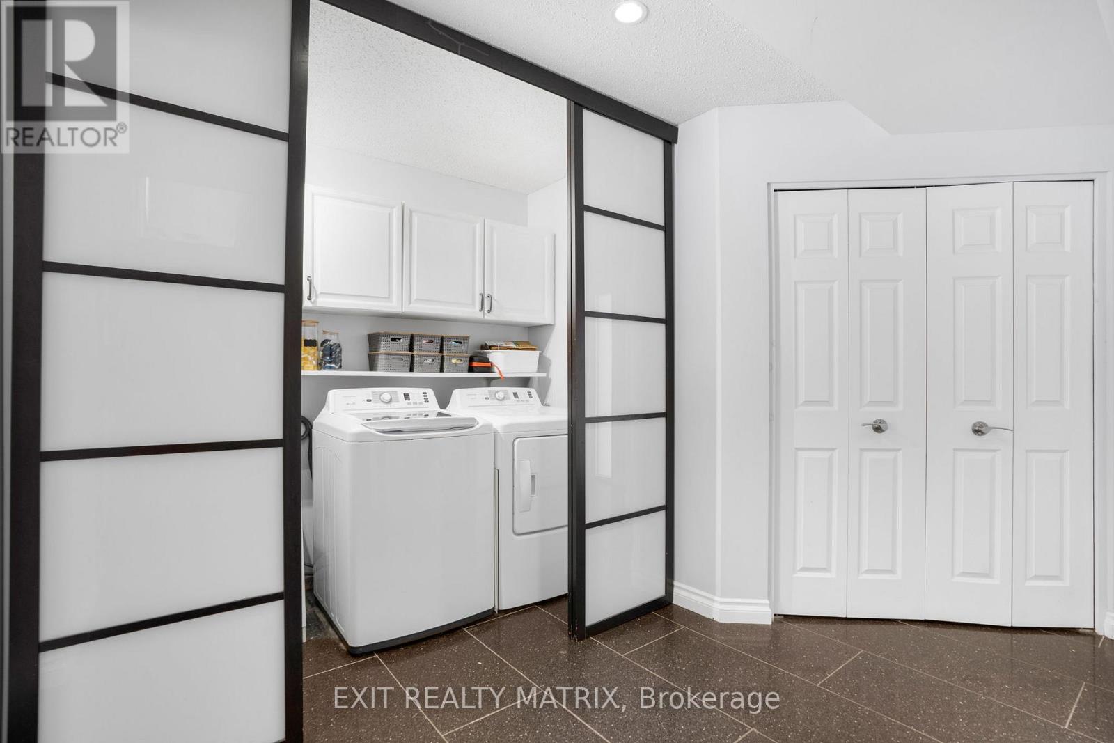 1322 Du Gouverneur Drive, Ottawa, Ontario  K4C 1E2 - Photo 4 - X12739810