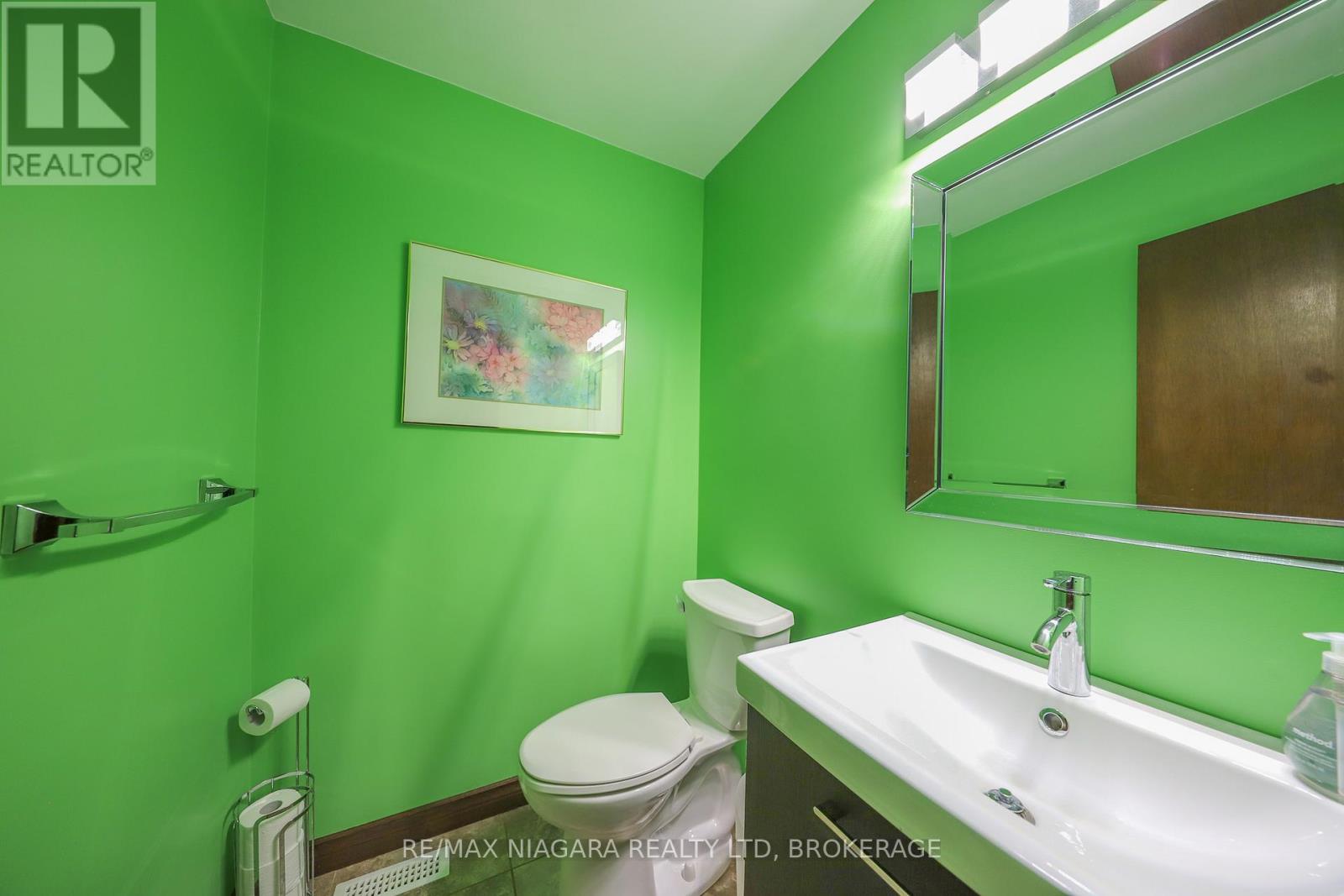 19 Jessica Drive, St. Catharines, Ontario  L2M 6V9 - Photo 11 - X12739634