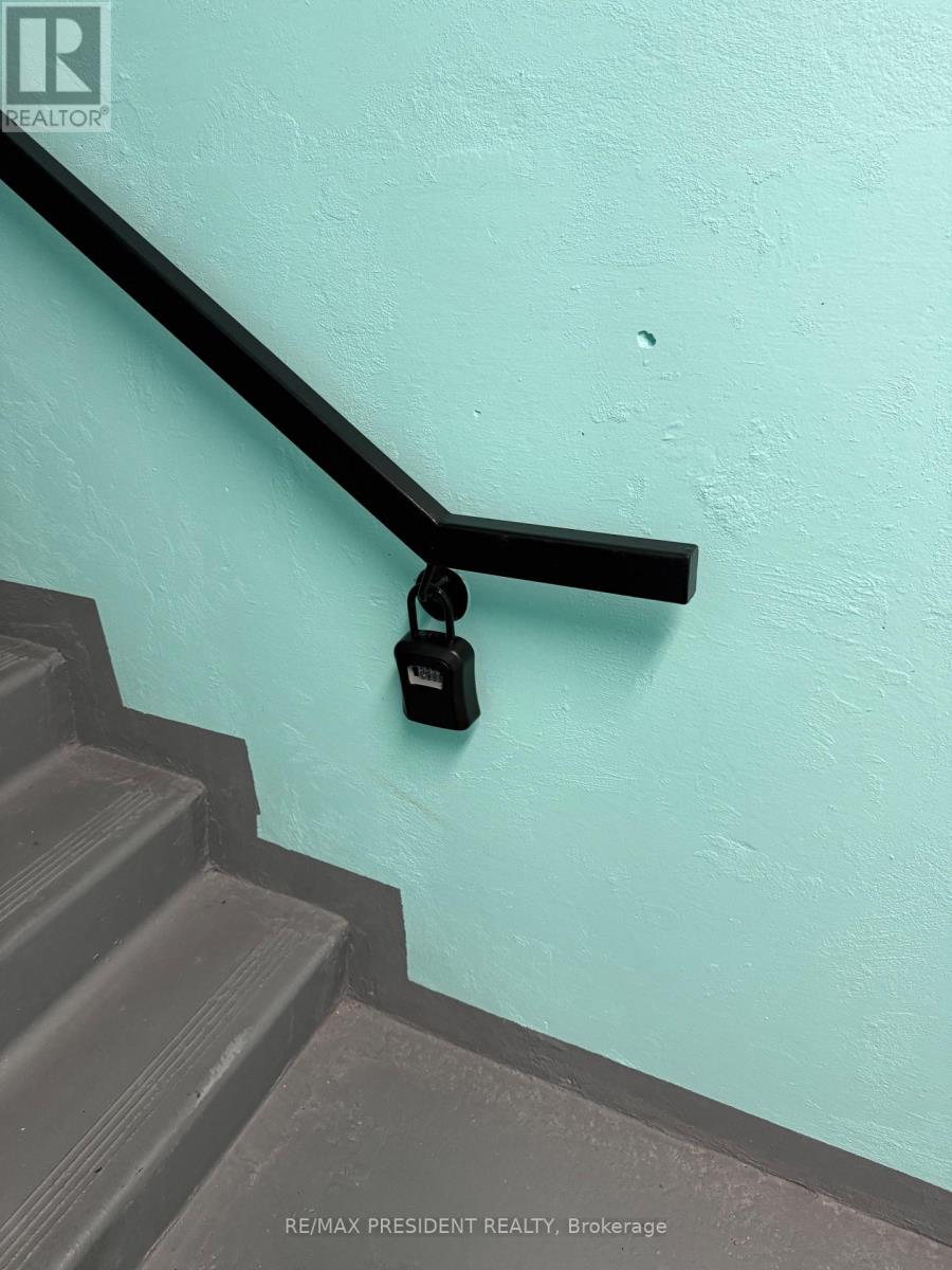 1004 - 3 Rowntree Road, Toronto, Ontario  M9V 5G8 - Photo 28 - W12730312