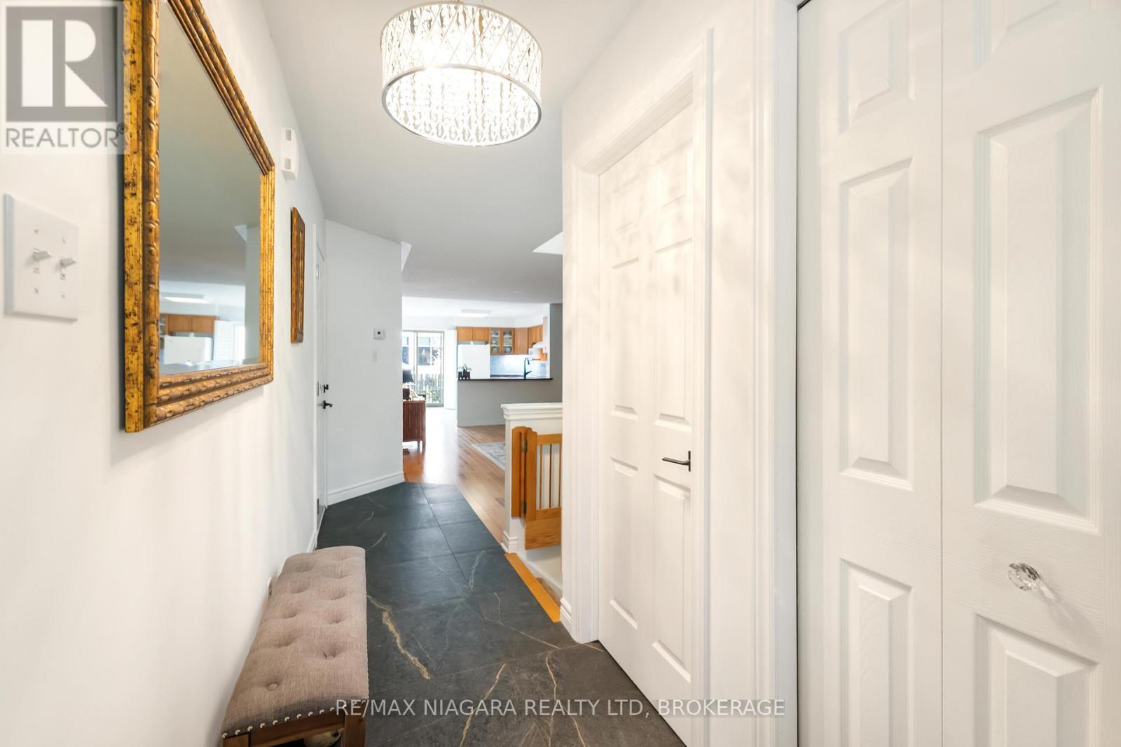 14 - 165 Main Street E, Grimsby, Ontario  L3M 1P2 - Photo 5 - X12739830