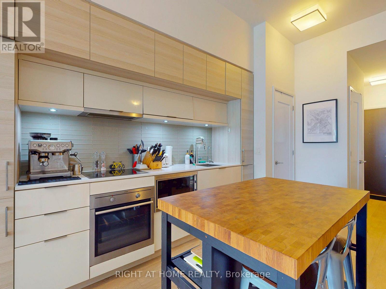 1904 - 88 Scott Street, Toronto, Ontario  M5E 0A9 - Photo 5 - C12739622