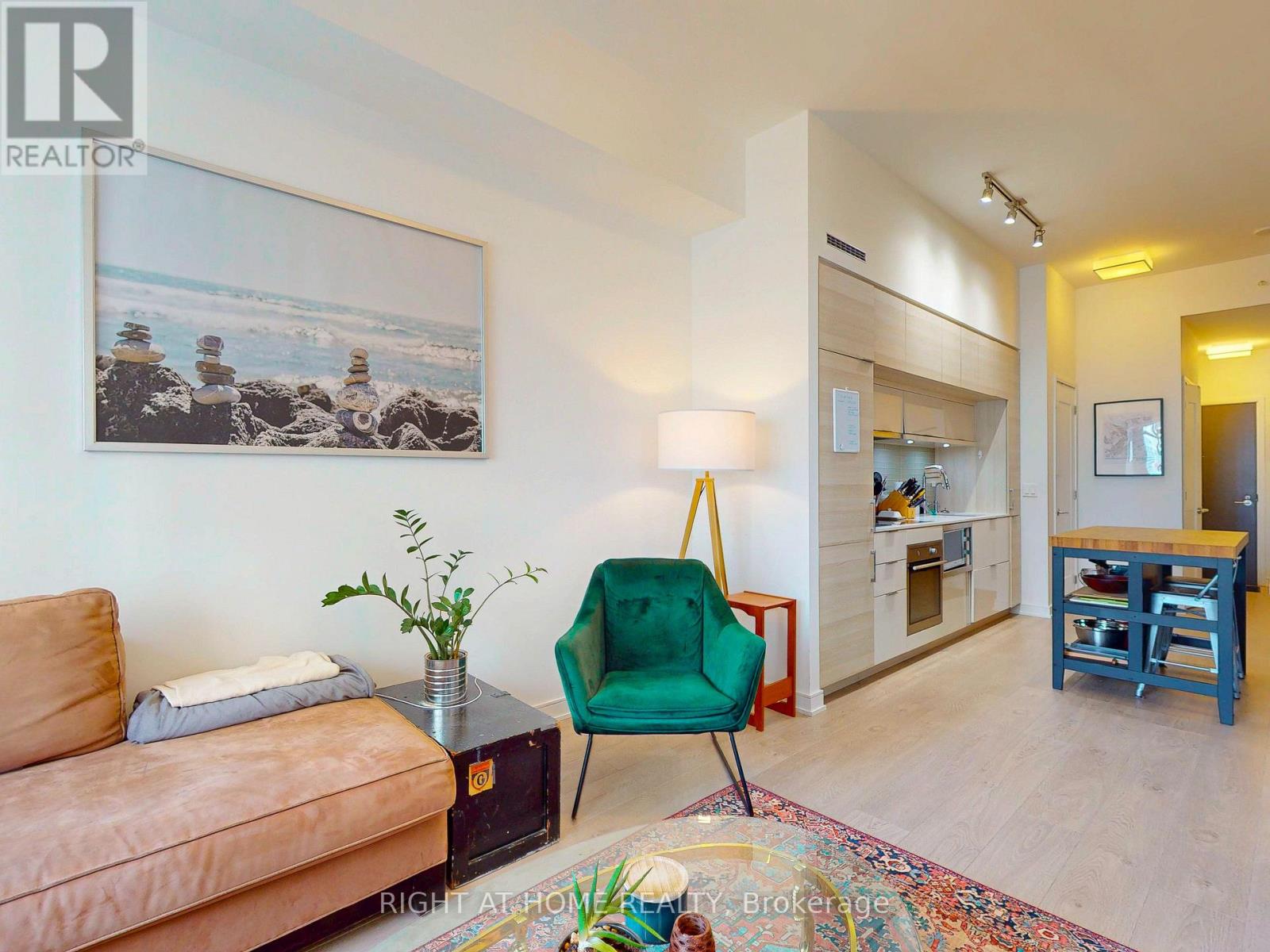 1904 - 88 Scott Street, Toronto, Ontario  M5E 0A9 - Photo 8 - C12739622