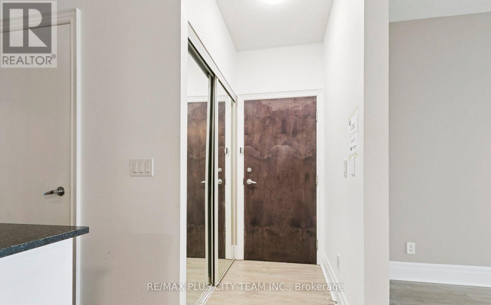 3904 - 16 Yonge Street, Toronto, Ontario  M5E 2A1 - Photo 2 - C12739720