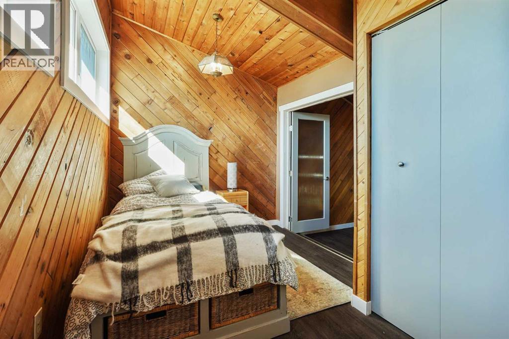 121s 100w, Raymond, Alberta  T0K 2S0 - Photo 36 - A2262466