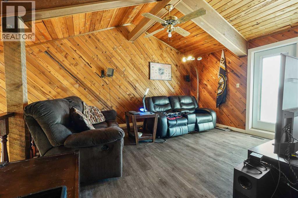 121s 100w, Raymond, Alberta  T0K 2S0 - Photo 40 - A2262466