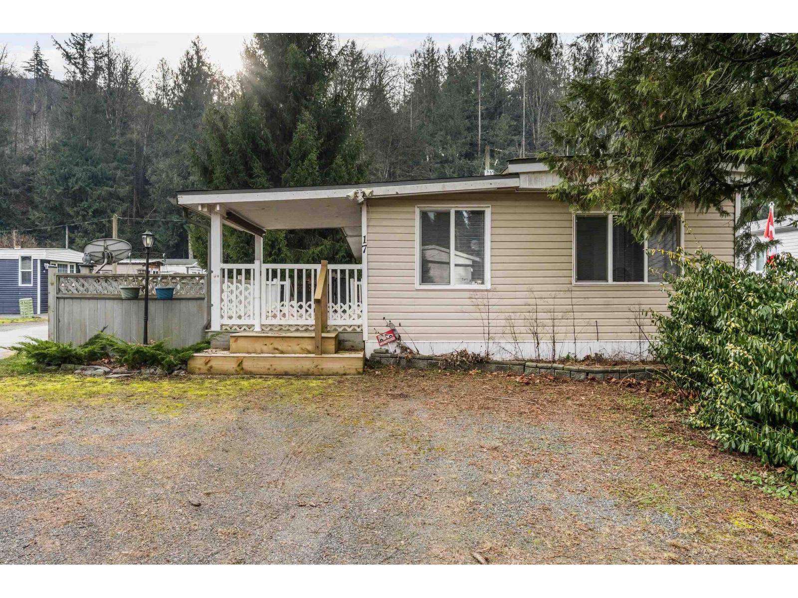 17 3942 Columbia Valley Road, Cultus Lake North, Chilliwack, British Columbia  V2R 5B1 - Photo 10 - R3084562